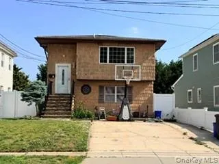 23 W Alhambra Avenue
