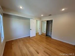 23 W Alhambra Avenue Lindenhurst, NY 11757