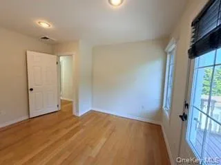 23 W Alhambra Avenue Lindenhurst, NY 11757