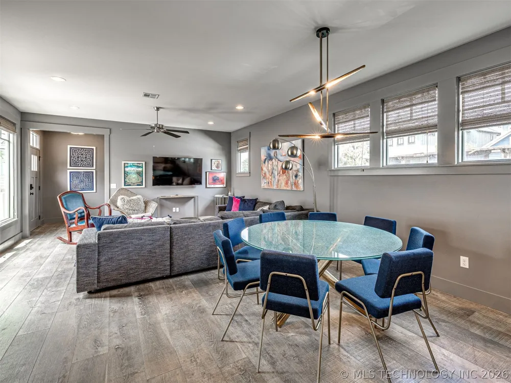 29 Boardwalk Street #D Carlton Landing, OK 74432
