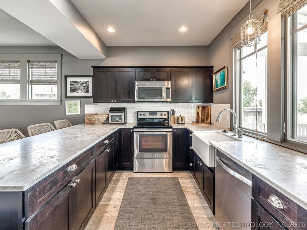 29 Boardwalk Street #D Carlton Landing, OK 74432