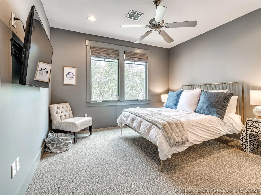 29 Boardwalk Street #D Carlton Landing, OK 74432