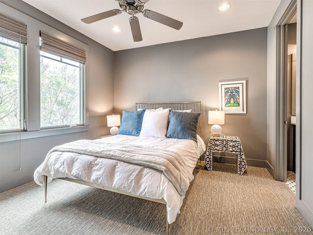 29 Boardwalk Street #D Carlton Landing, OK 74432