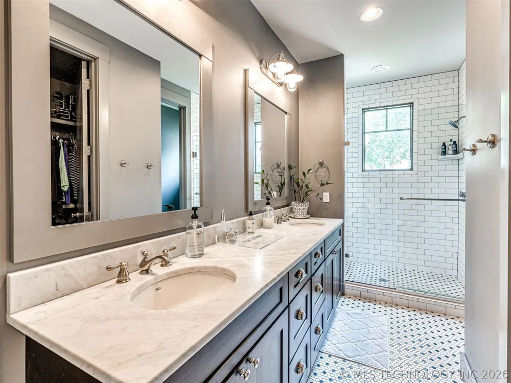 29 Boardwalk Street #D Carlton Landing, OK 74432