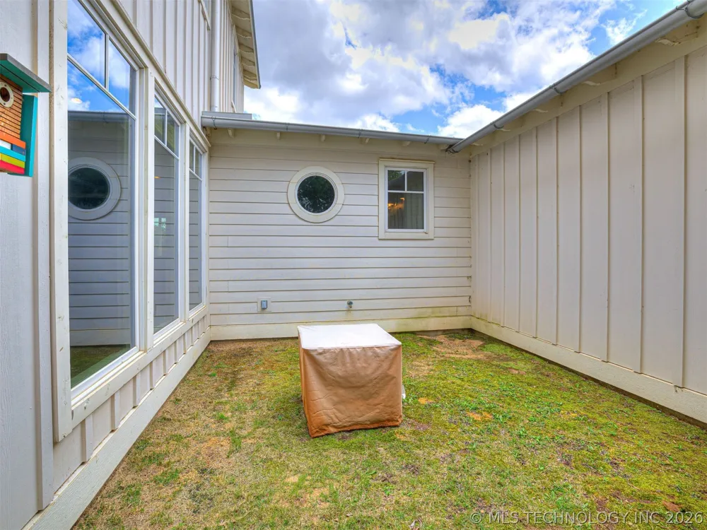 29 Boardwalk Street #D Carlton Landing, OK 74432