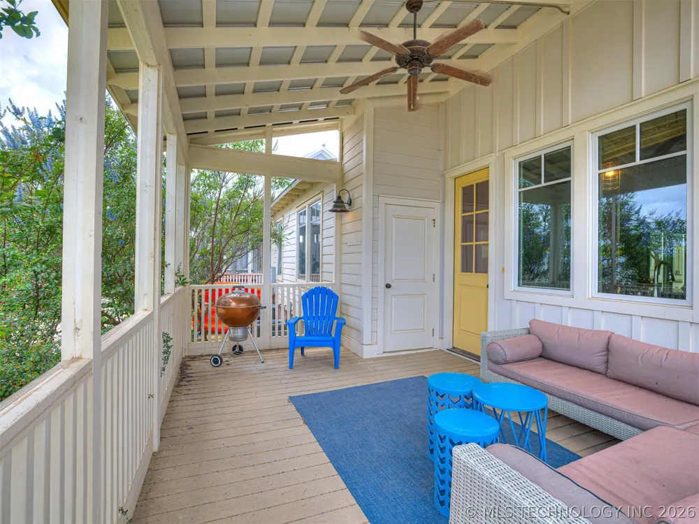 29 Boardwalk Street #D Carlton Landing, OK 74432