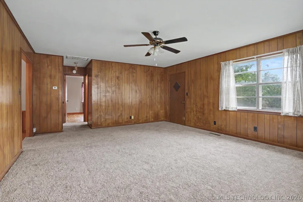 1230 Maybelle Drive Sapulpa, OK 74066