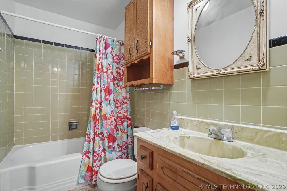 1230 Maybelle Drive Sapulpa, OK 74066
