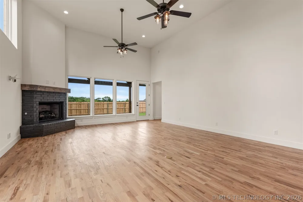 2402 E Northampton Street Broken Arrow, OK 74014