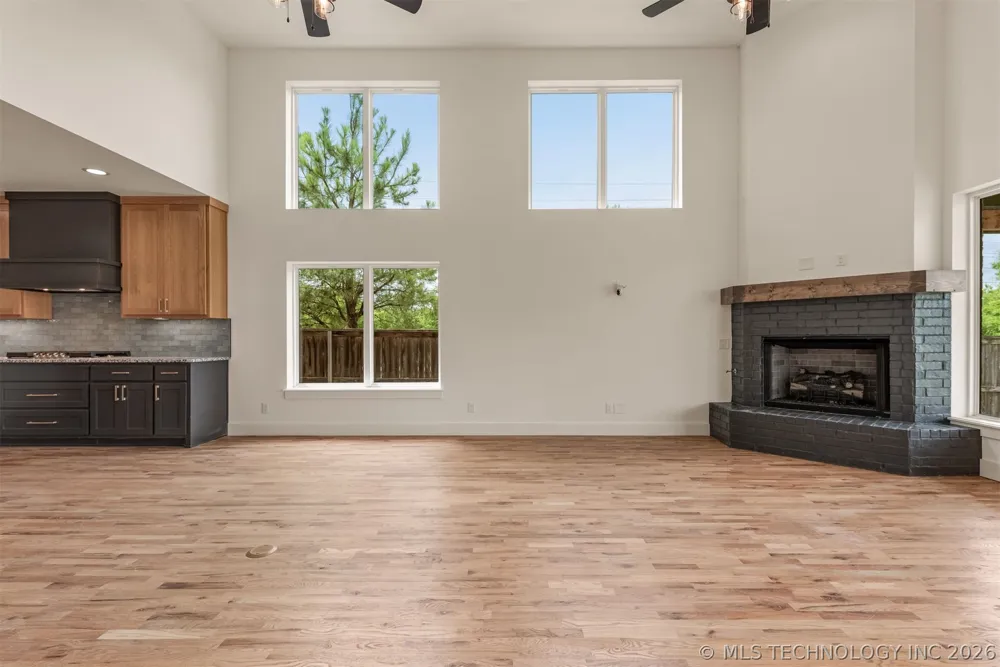 2402 E Northampton Street Broken Arrow, OK 74014
