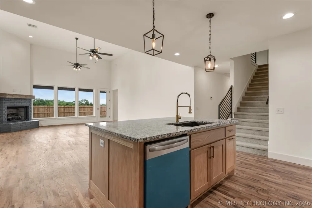 2402 E Northampton Street Broken Arrow, OK 74014