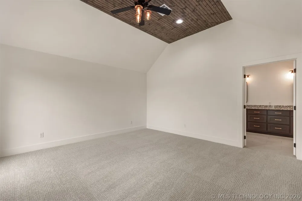 2402 E Northampton Street Broken Arrow, OK 74014