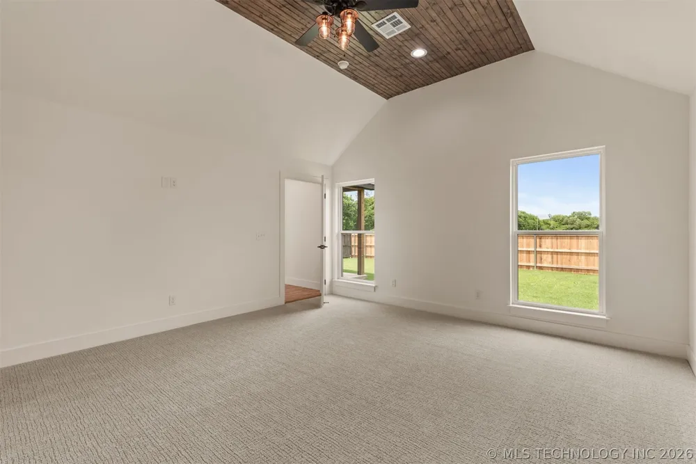 2402 E Northampton Street Broken Arrow, OK 74014