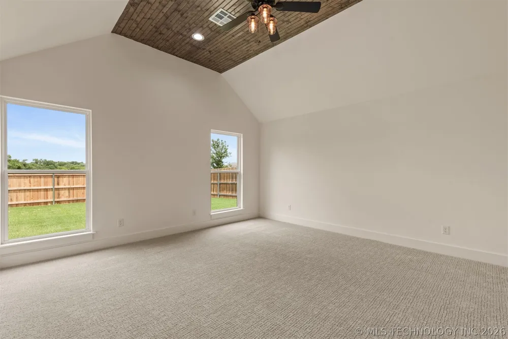 2402 E Northampton Street Broken Arrow, OK 74014