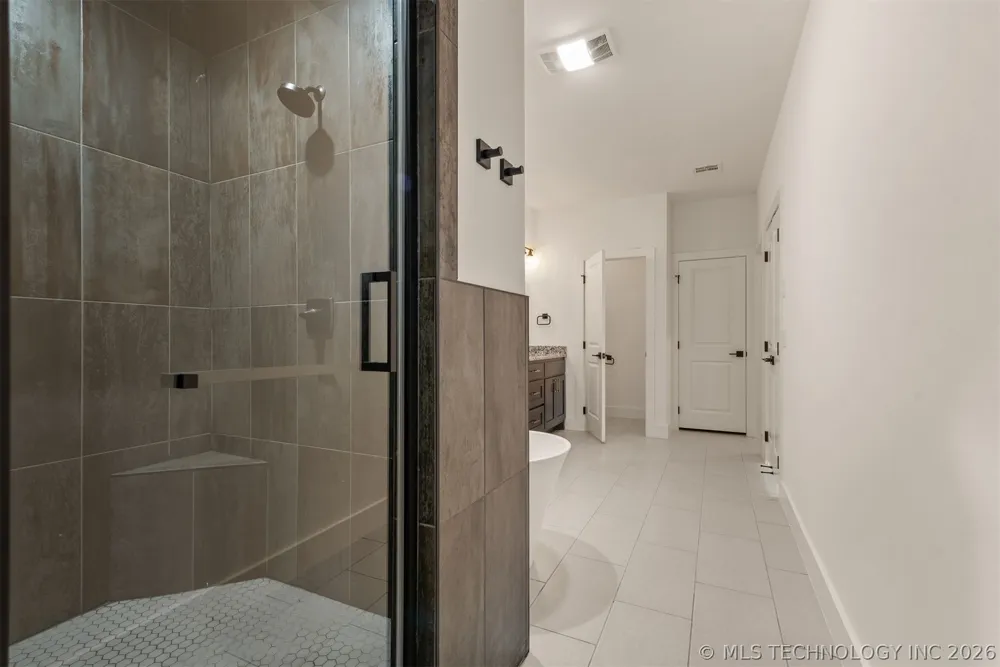 2402 E Northampton Street Broken Arrow, OK 74014
