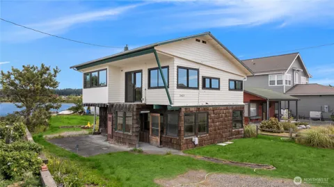 2403 Sunlight Beach Road