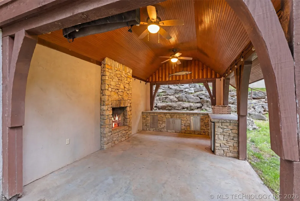 34320 S Coves Drive Afton, OK 74331
