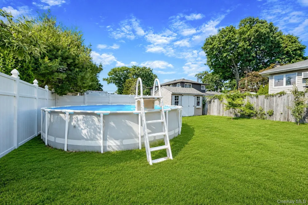 535 Outlook Avenue West Babylon, NY 11704