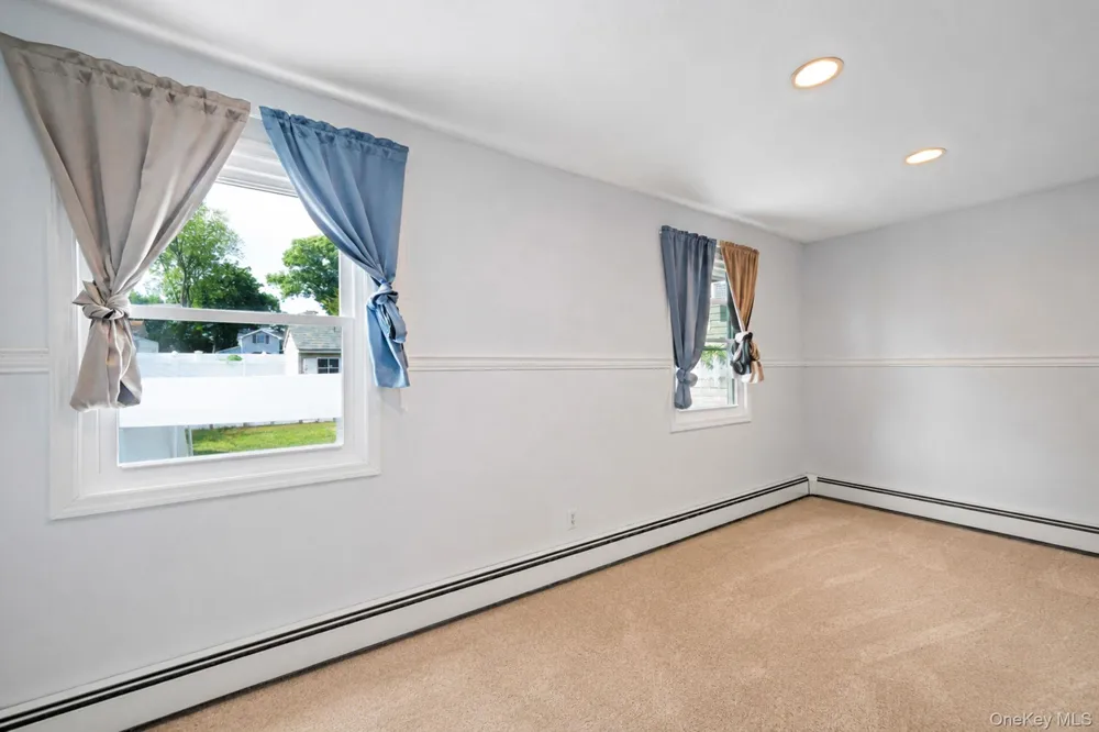 535 Outlook Avenue West Babylon, NY 11704