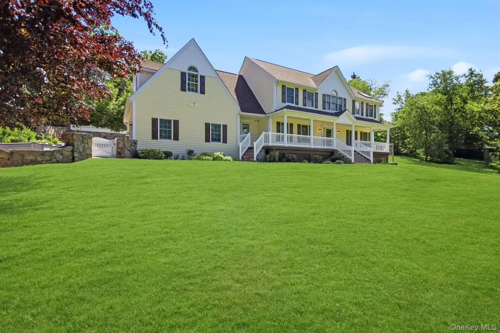 104 Mountain View Road Cortlandt Manor, NY 10567