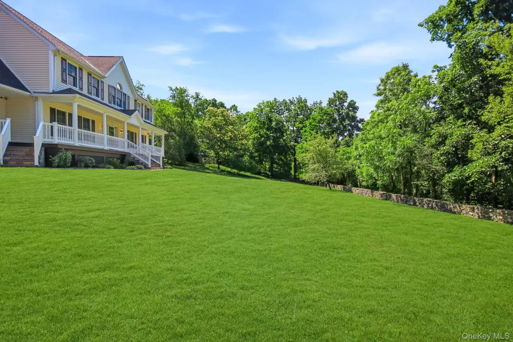 104 Mountain View Road Cortlandt Manor, NY 10567