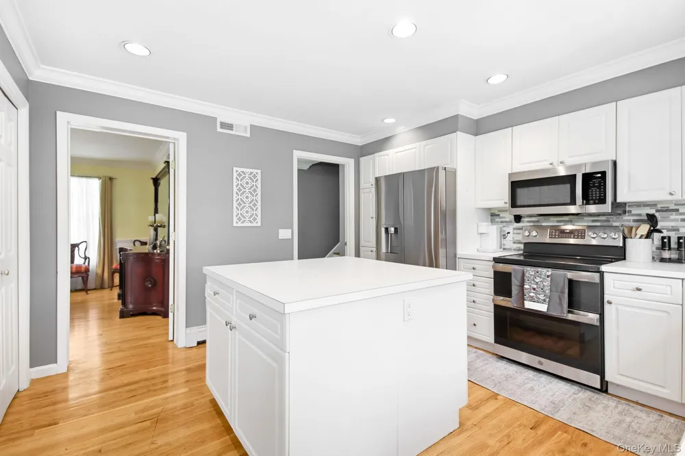 104 Mountain View Road Cortlandt Manor, NY 10567