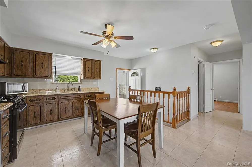 465 Washington Place Mineola, NY 11501