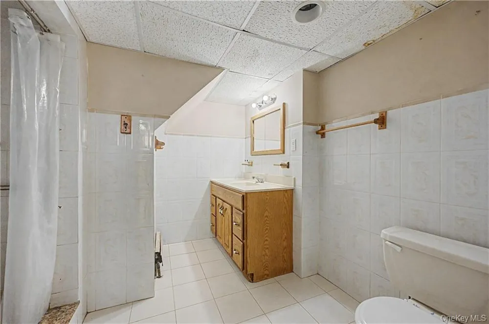 465 Washington Place Mineola, NY 11501