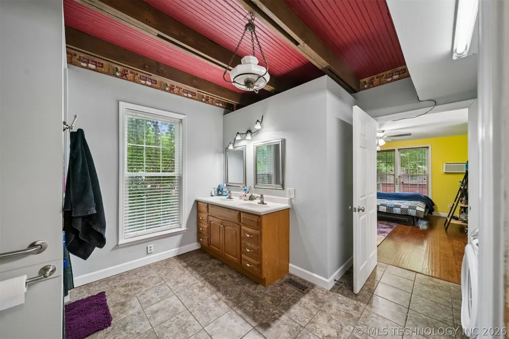 809 S Park Street Sapulpa, OK 74066