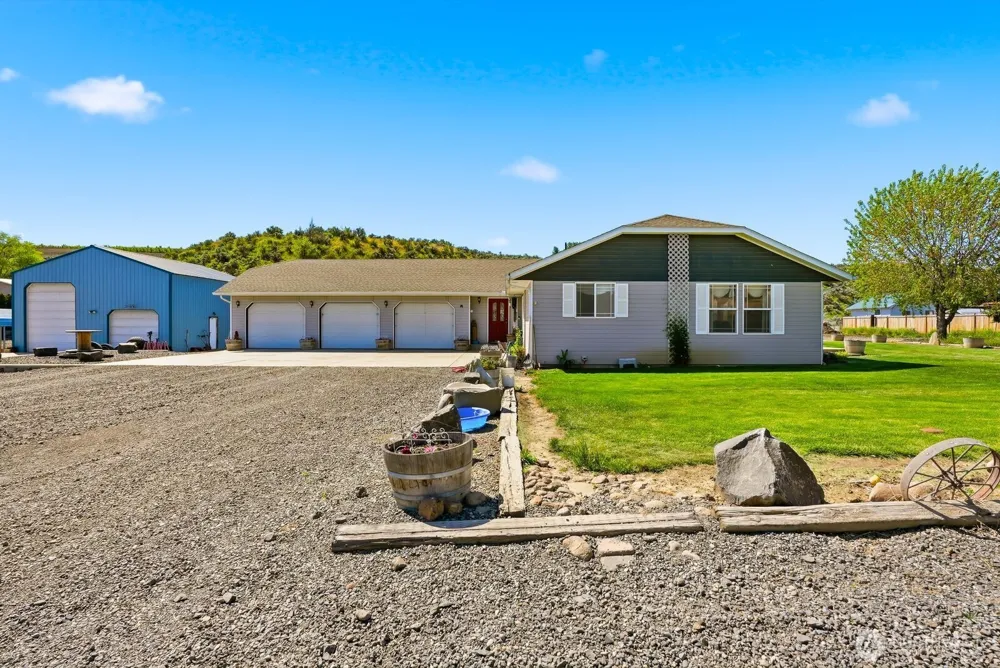 15180 Cottonwood Canyon Road Yakima, WA 98908