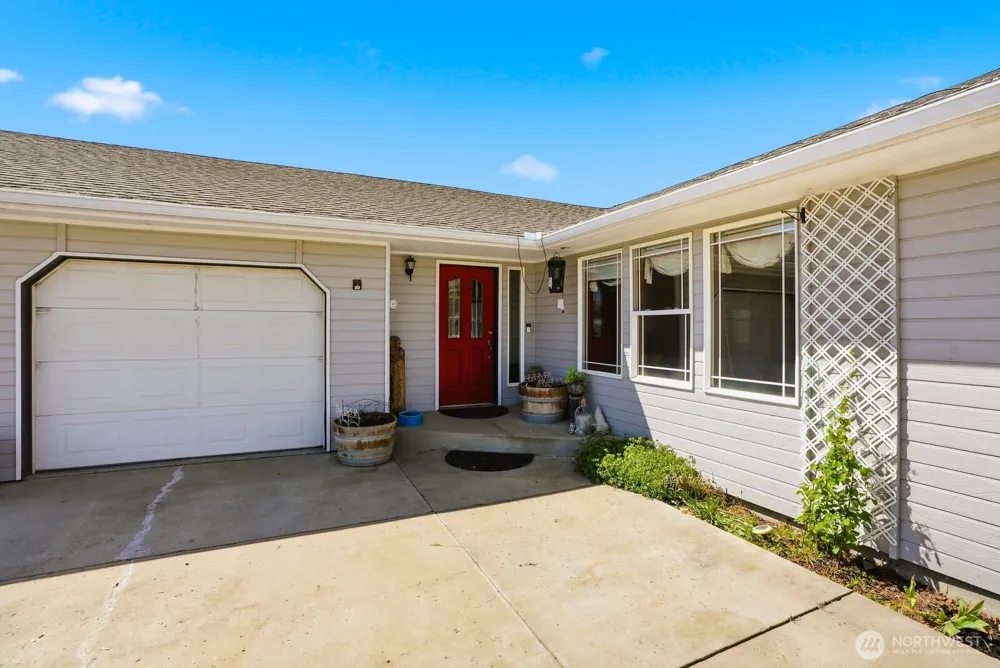 15180 Cottonwood Canyon Road Yakima, WA 98908
