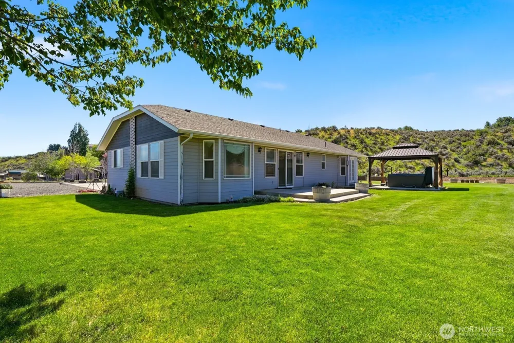 15180 Cottonwood Canyon Road Yakima, WA 98908