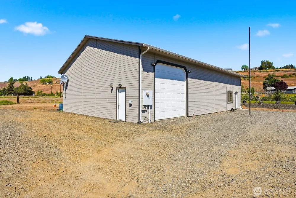 15180 Cottonwood Canyon Road Yakima, WA 98908