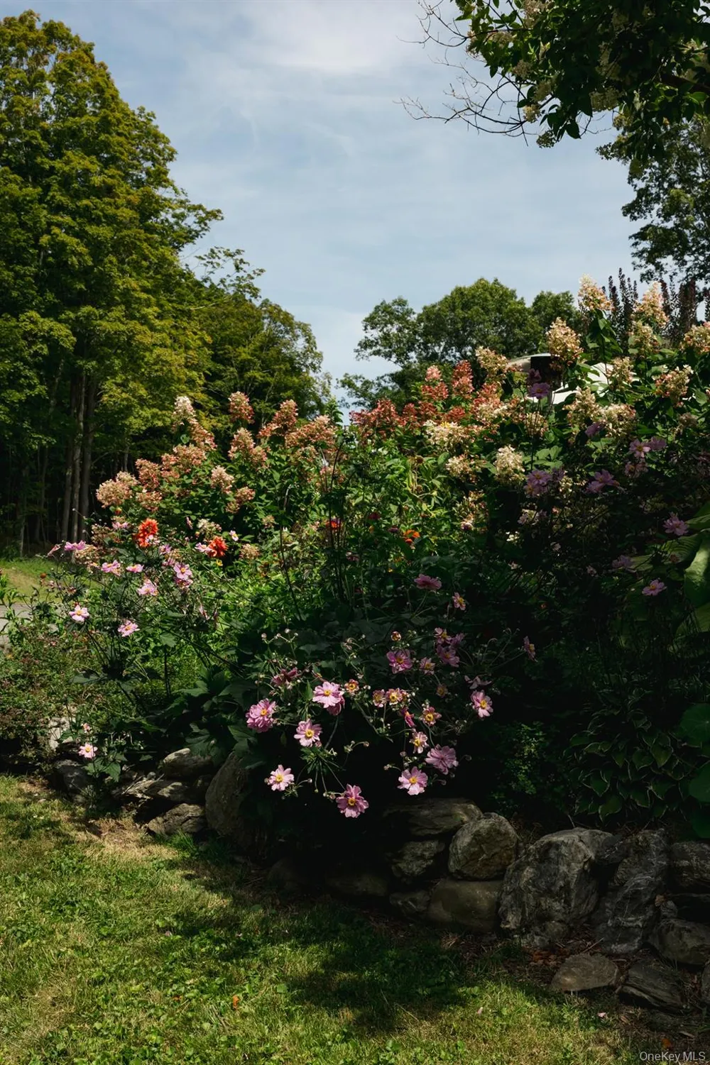 6 Autumn Lane Amenia, NY 12501