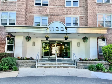 1133 Midland Avenue #4B