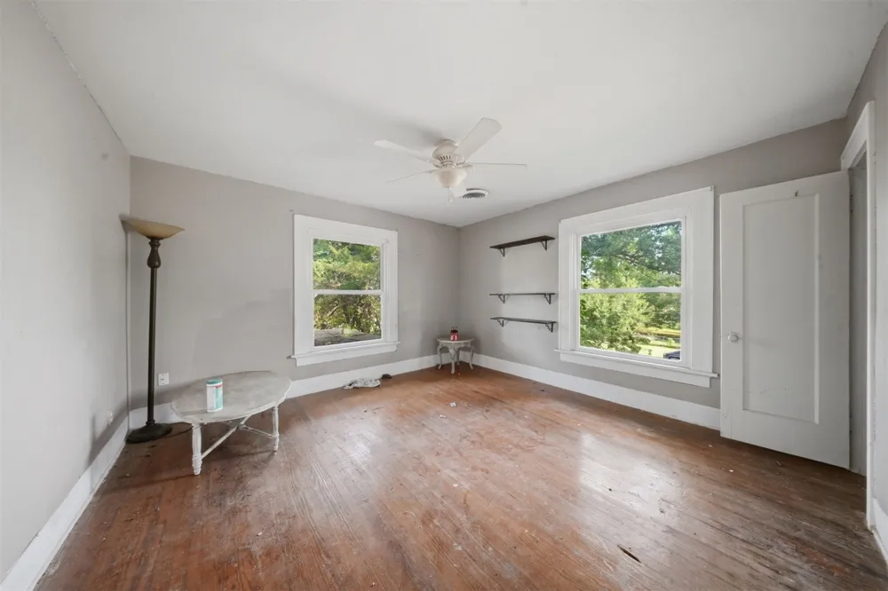 124 E 2nd Stroud, OK 74079