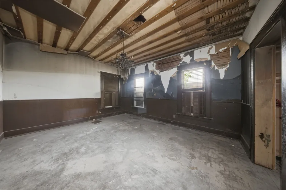 124 E 2nd Stroud, OK 74079