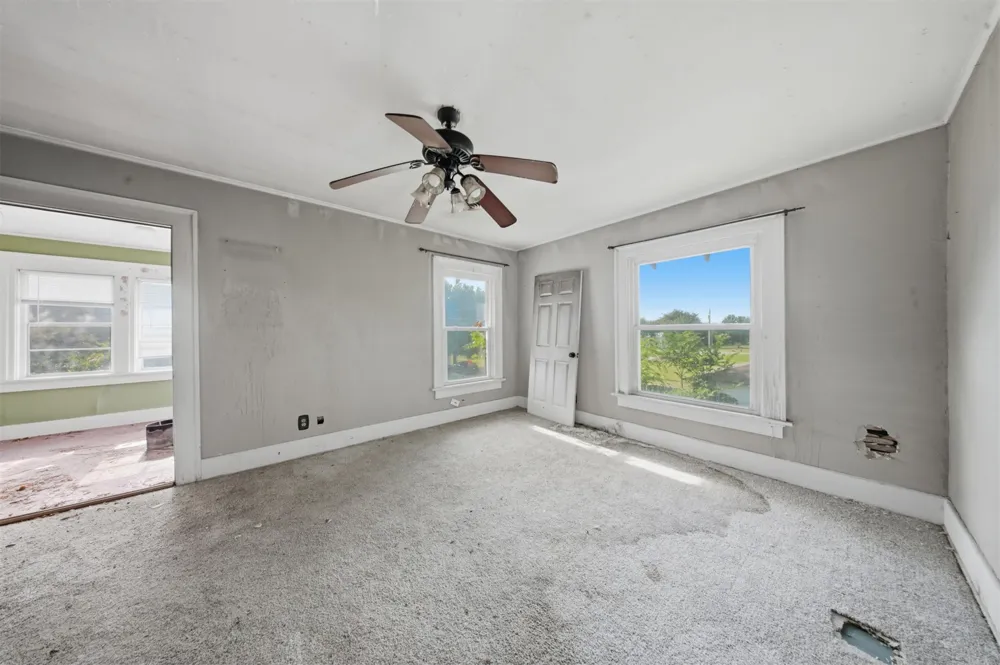 124 E 2nd Stroud, OK 74079