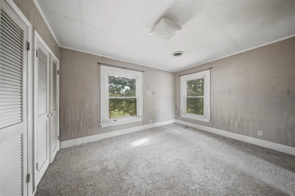 124 E 2nd Stroud, OK 74079