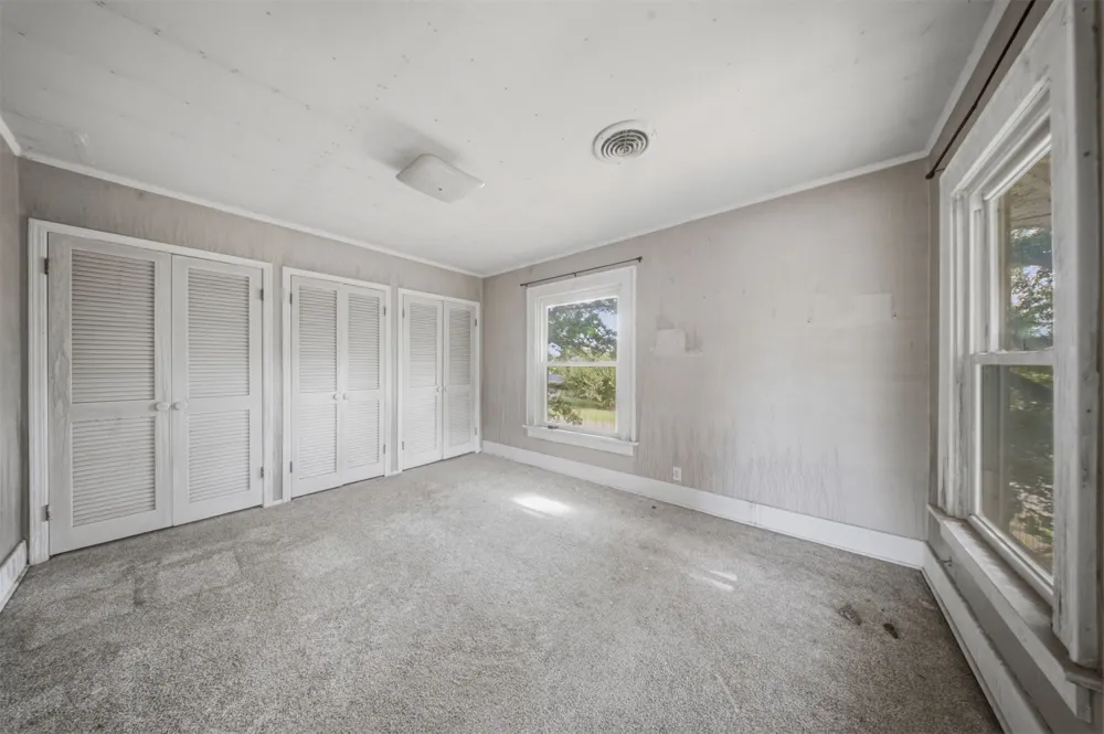 124 E 2nd Stroud, OK 74079