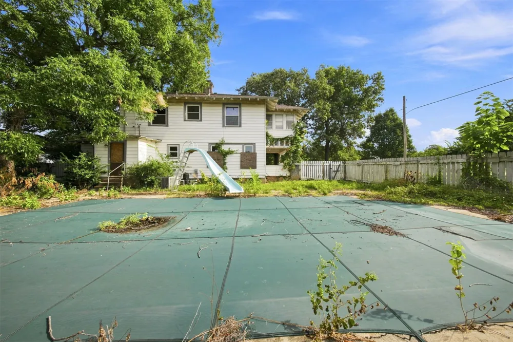 124 E 2nd Stroud, OK 74079
