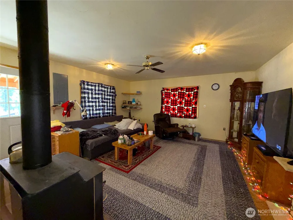 37 Gardner Creek Road Republic, WA 99166
