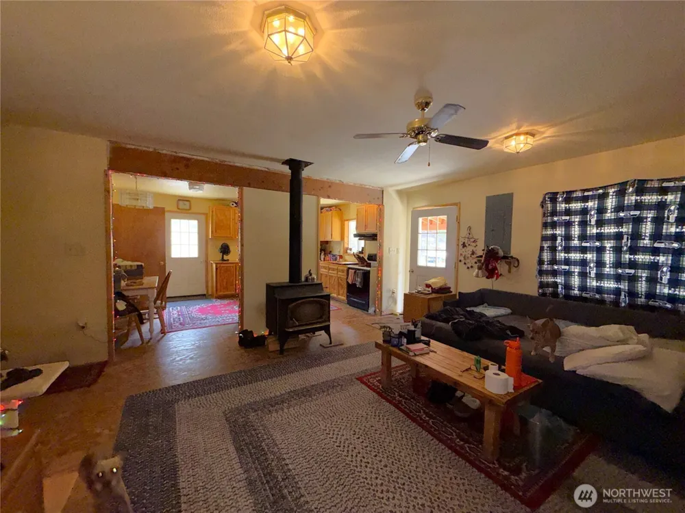 37 Gardner Creek Road Republic, WA 99166