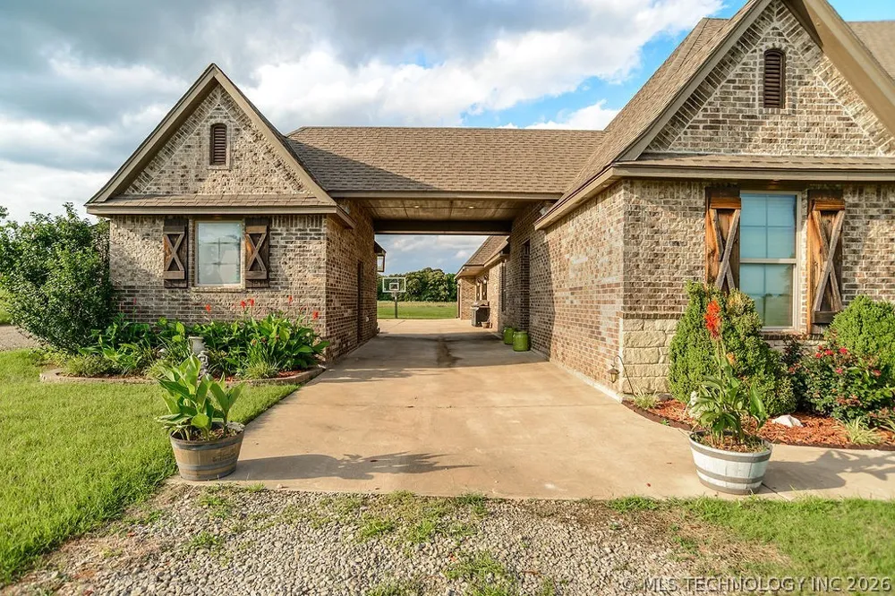 5722 E 122nd Street Perkins, OK 74059