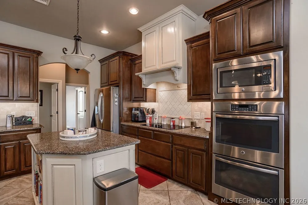 5722 E 122nd Street Perkins, OK 74059