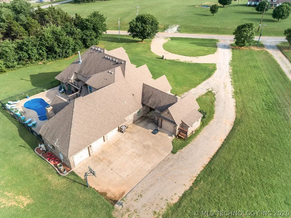 5722 E 122nd Street Perkins, OK 74059