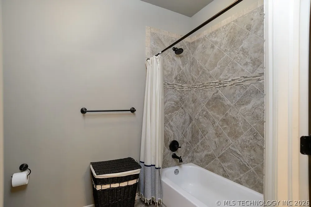 5722 E 122nd Street Perkins, OK 74059
