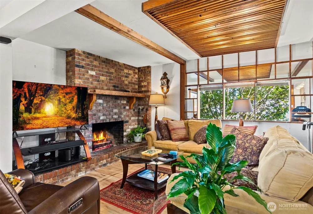 221 W Hunley Westport, WA 98595