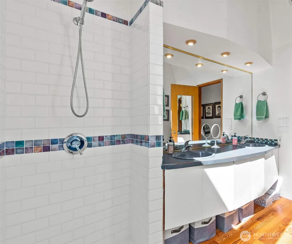 221 W Hunley Westport, WA 98595