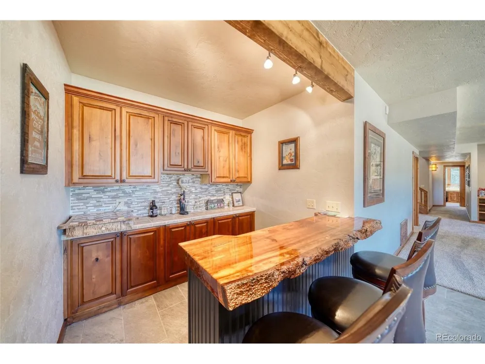 100 Reatta Road Westcliffe, CO 81252
